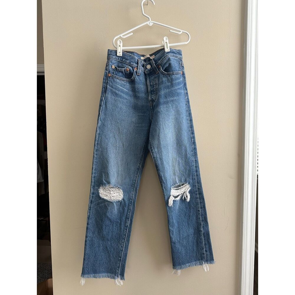 Levi's Premium Wedgie Straight Jeans Size 24 Distressed Raw Hem High Rise